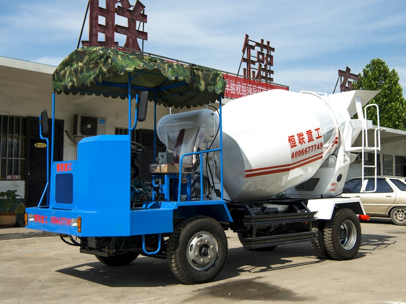 3方自制底盤(pán)藍(lán)白